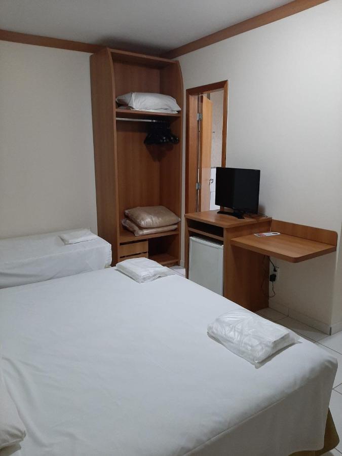SUÍTE PARA ATÉ 4 PESSOAS EM GOLDEN DOLPHIN GRANDE HOTEL PISCINA 24h Caldas Novas Esterno foto