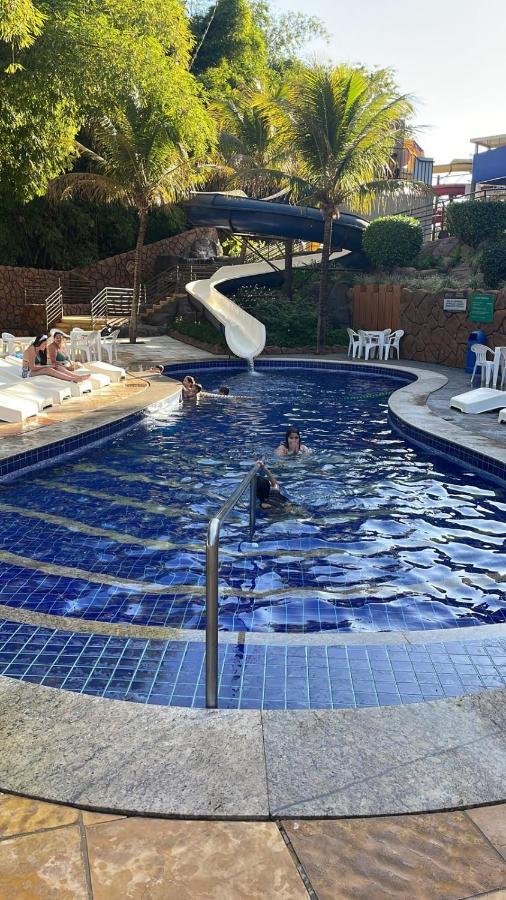 SUÍTE PARA ATÉ 4 PESSOAS EM GOLDEN DOLPHIN GRANDE HOTEL PISCINA 24h Caldas Novas Esterno foto