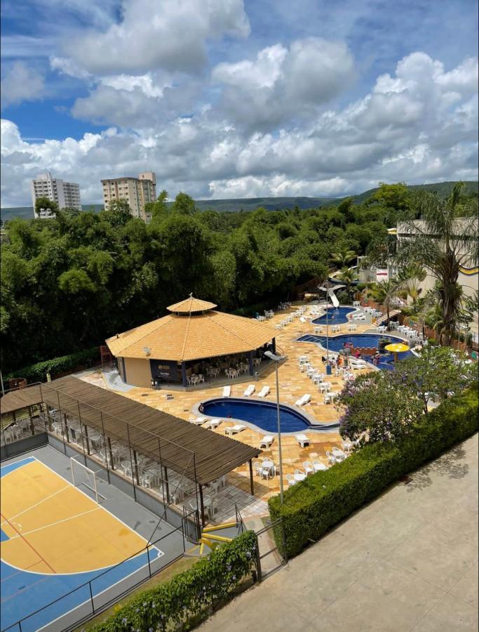 SUÍTE PARA ATÉ 4 PESSOAS EM GOLDEN DOLPHIN GRANDE HOTEL PISCINA 24h Caldas Novas Esterno foto