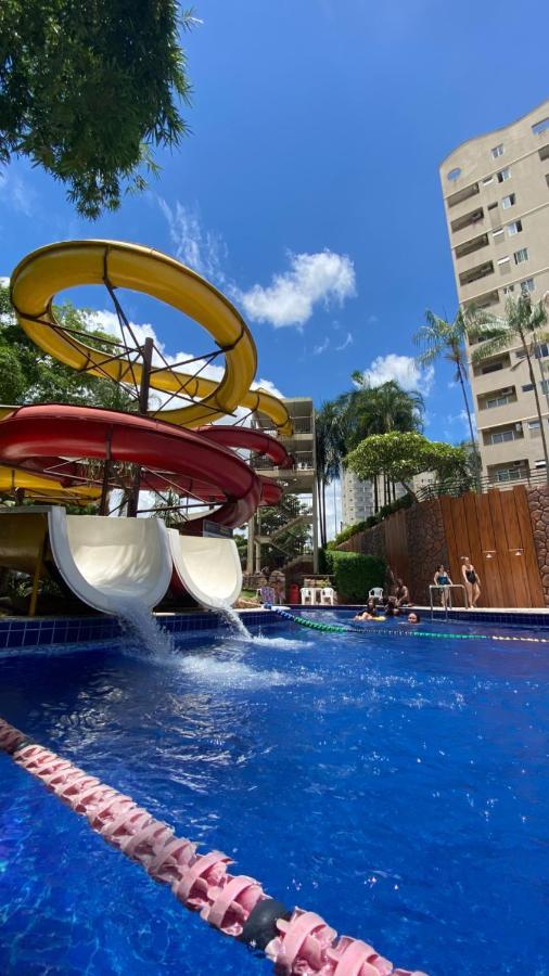 SUÍTE PARA ATÉ 4 PESSOAS EM GOLDEN DOLPHIN GRANDE HOTEL PISCINA 24h Caldas Novas Esterno foto