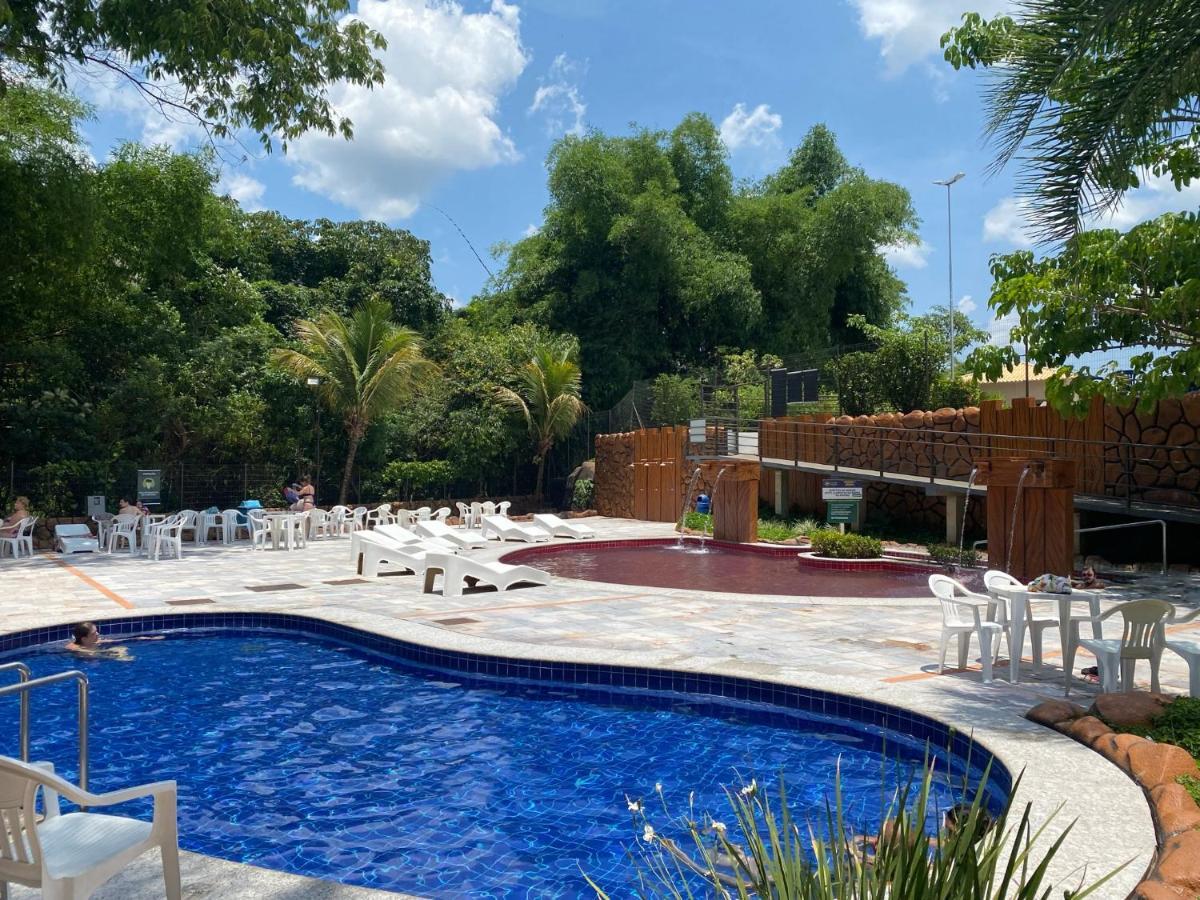 SUÍTE PARA ATÉ 4 PESSOAS EM GOLDEN DOLPHIN GRANDE HOTEL PISCINA 24h Caldas Novas Esterno foto