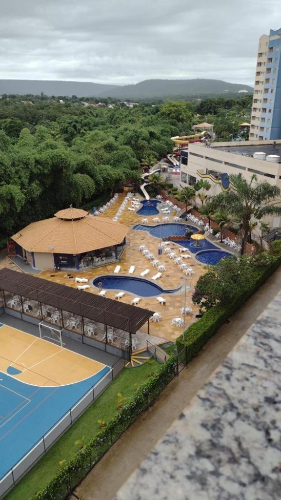 SUÍTE PARA ATÉ 4 PESSOAS EM GOLDEN DOLPHIN GRANDE HOTEL PISCINA 24h Caldas Novas Esterno foto