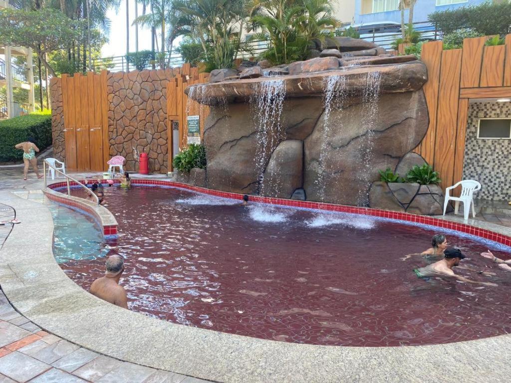 SUÍTE PARA ATÉ 4 PESSOAS EM GOLDEN DOLPHIN GRANDE HOTEL PISCINA 24h Caldas Novas Esterno foto